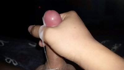 我最好的射精有很多牛奶，打手枪有很多男人粘液